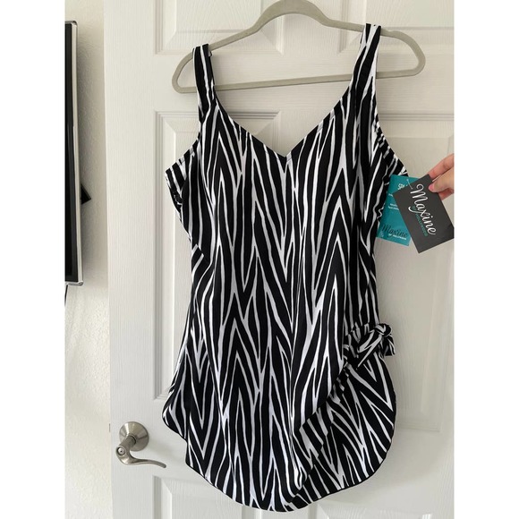 Maxine of Hollywood Other - NWT Maxine de Hollywood Swimdres